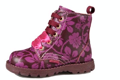 Shop Shoes on Shoe Shop That Exclusivley Stocks Children S Shoes  From Sizes 0 40